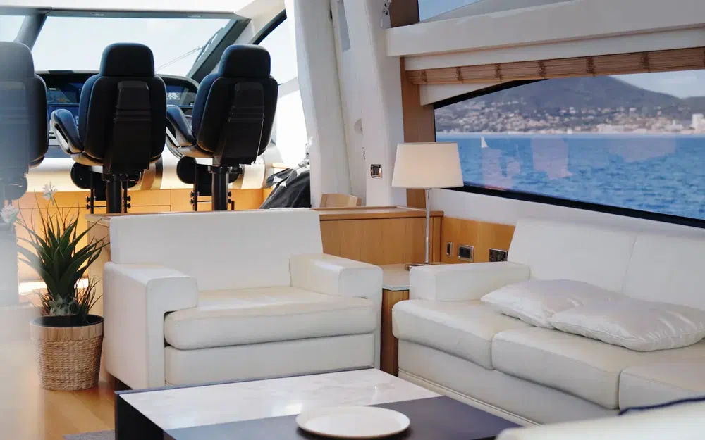 slider 4 Sunseeker Predator 84