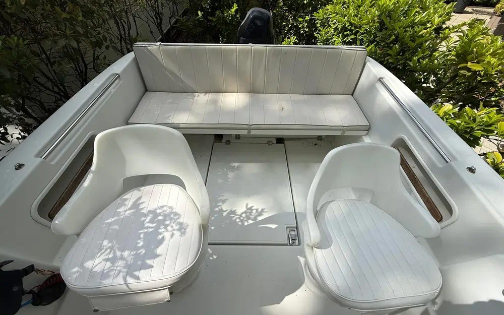 slider 10 Quicksilver 590 Cruiser
