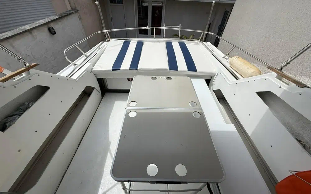slider 10 Yachting France Arcoa 680
