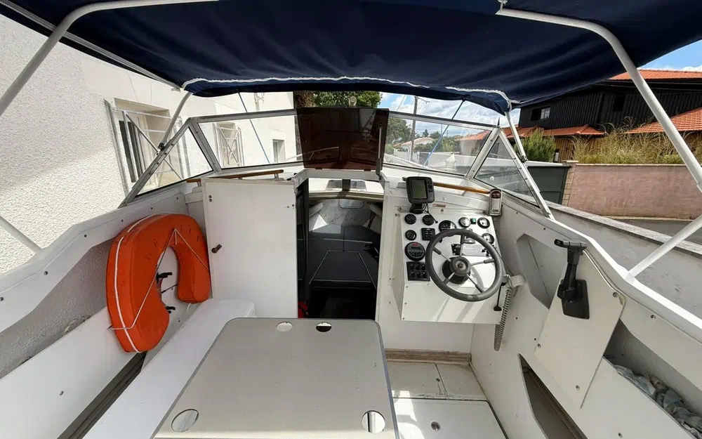 slider 11 Yachting France Arcoa 680