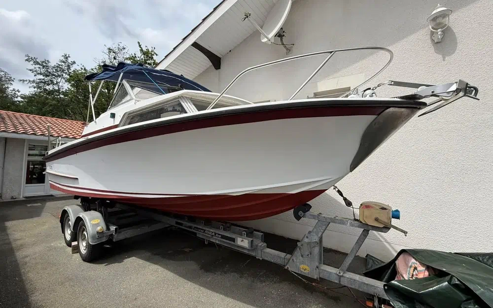 slider 1 Yachting France Arcoa 680