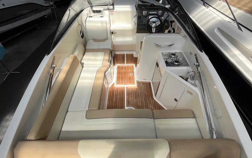 slider 7 Bayliner 742 Cuddy