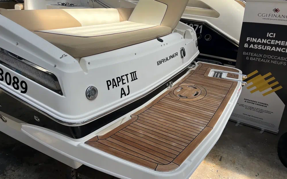 slider 3 Bayliner 742 Cuddy