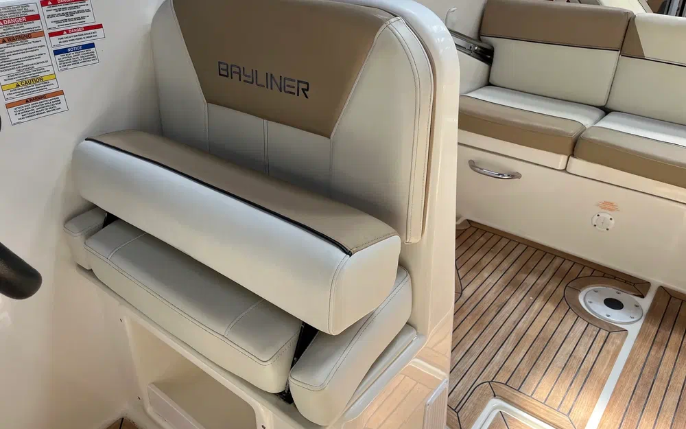 slider 14 Bayliner 742 Cuddy