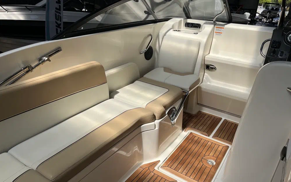 slider 10 Bayliner 742 Cuddy