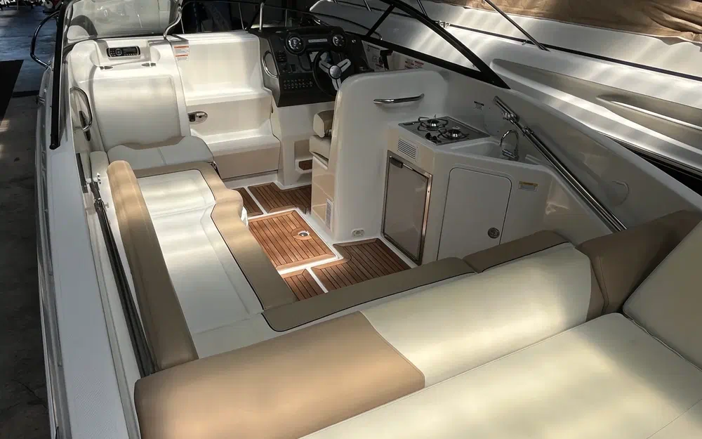 slider 6 Bayliner 742 Cuddy