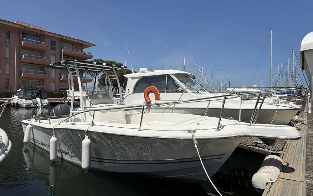 slider 0 Kelt White Shark 225