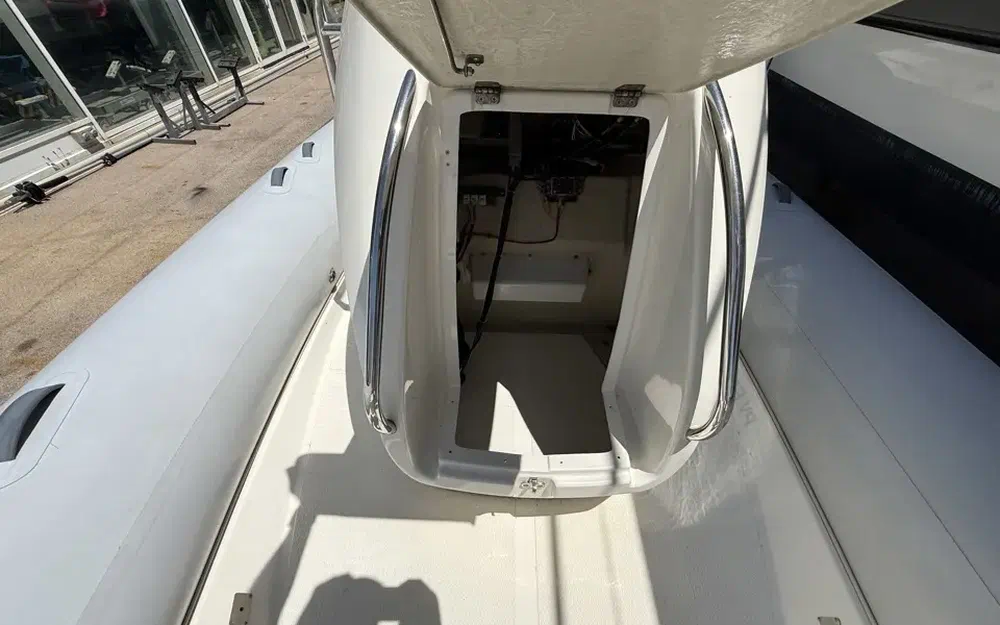 slider 9 Grand Golden Line G650