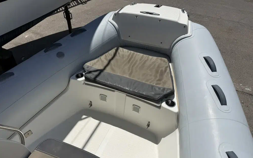 slider 8 Grand Golden Line G650