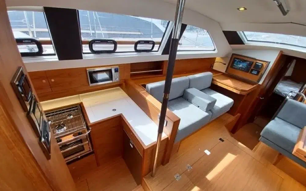 slider 11 Wauquiez Pilot Saloon 48e