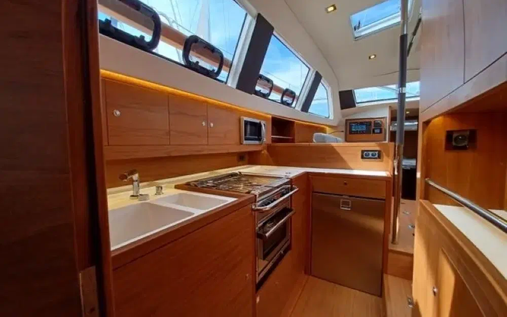slider 12 Wauquiez Pilot Saloon 48e