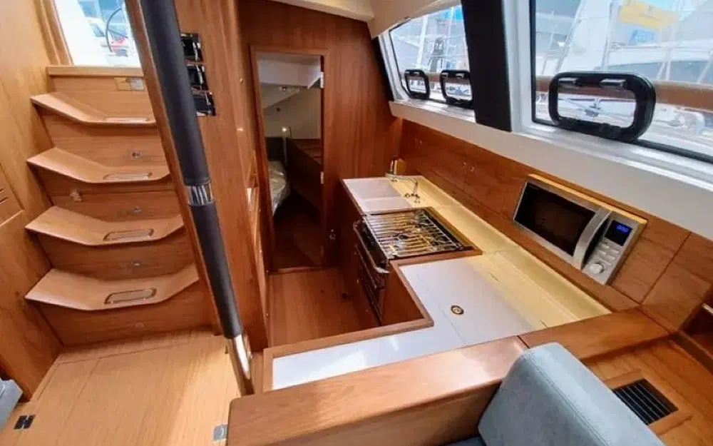 slider 13 Wauquiez Pilot Saloon 48e