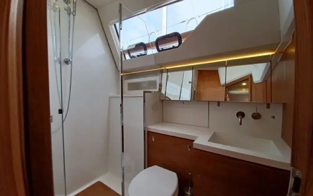 slider 17 Wauquiez Pilot Saloon 48e