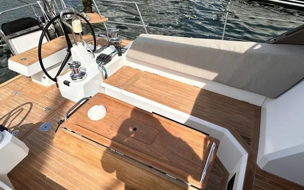 slider 7 Wauquiez Pilot Saloon 48e