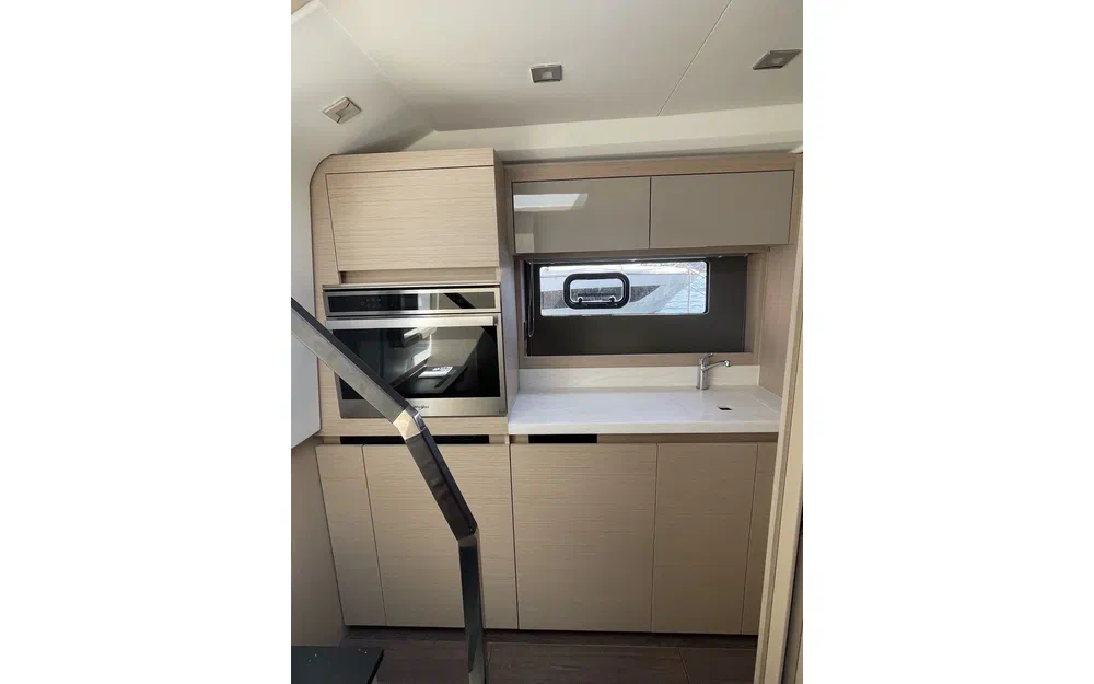 slider 12 Jeanneau DB 37