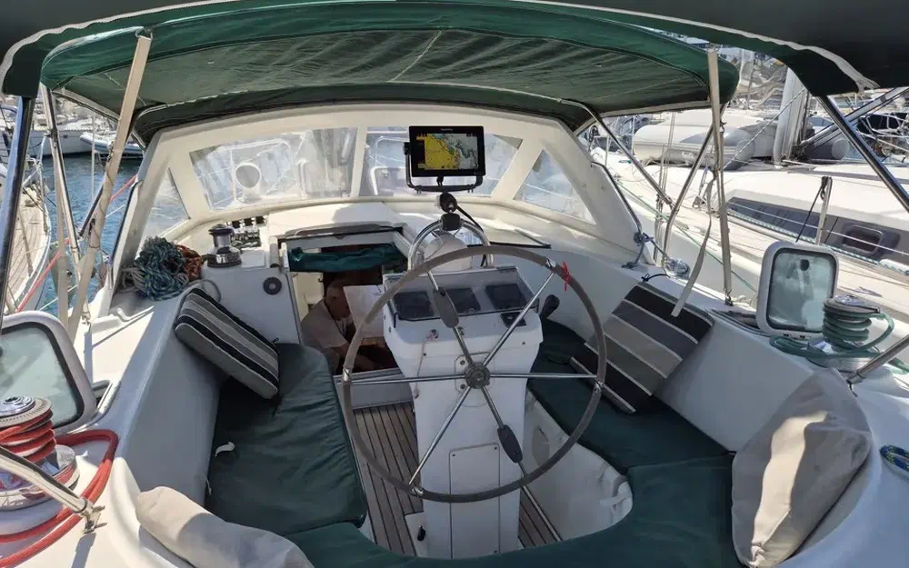slider 9 Beneteau Oceanis 40 CC