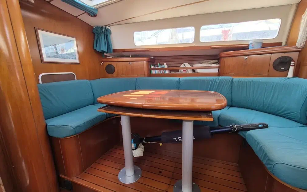 slider 33 Beneteau Oceanis 40 CC