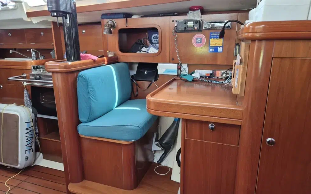 slider 63 Beneteau Oceanis 40 CC