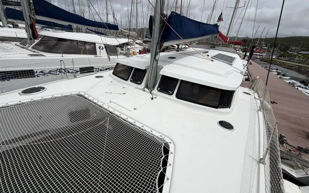 slider 13 Fountaine Pajot Mahe 36 Evolution