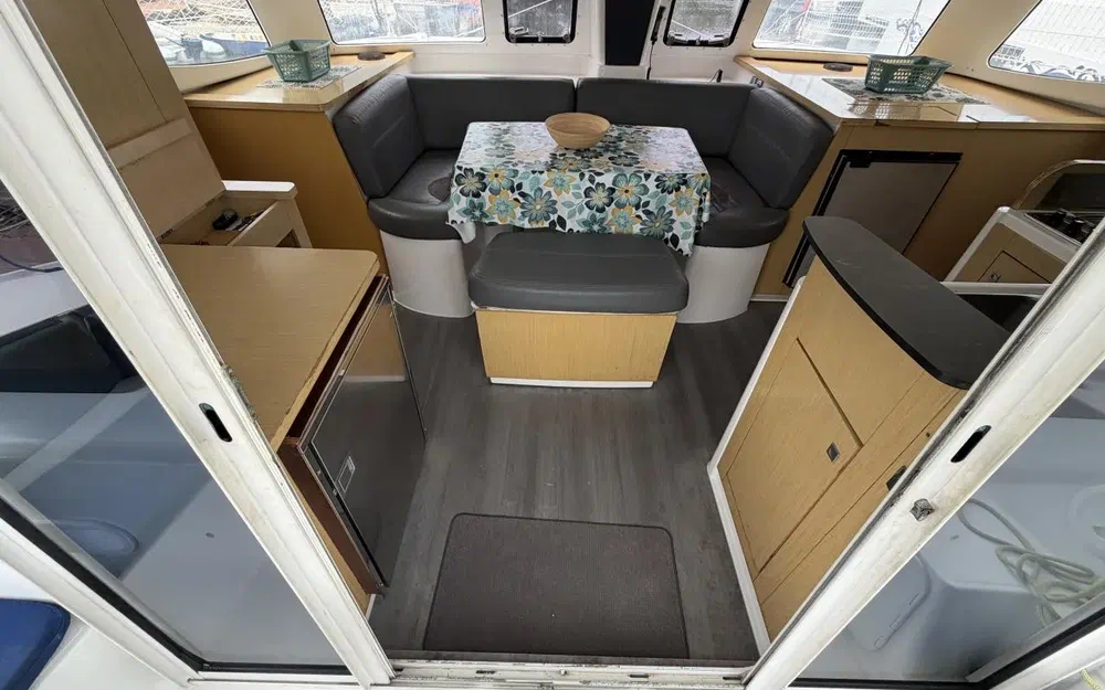 slider 19 Fountaine Pajot Mahe 36 Evolution