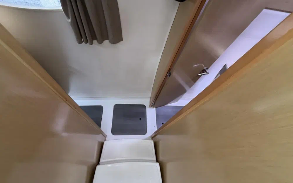 slider 27 Fountaine Pajot Mahe 36 Evolution