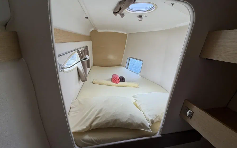 slider 35 Fountaine Pajot Mahe 36 Evolution