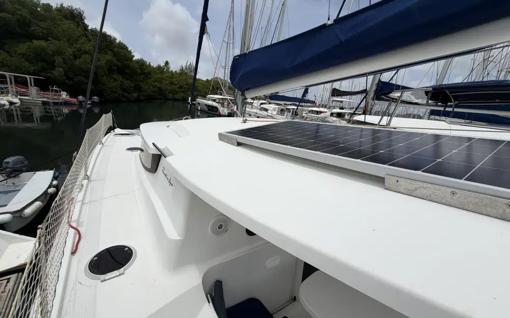 slider 8 Fountaine Pajot Mahe 36 Evolution