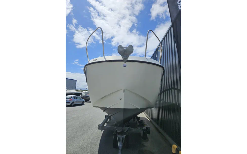 slider 19 Quicksilver Activ 755 Weekend