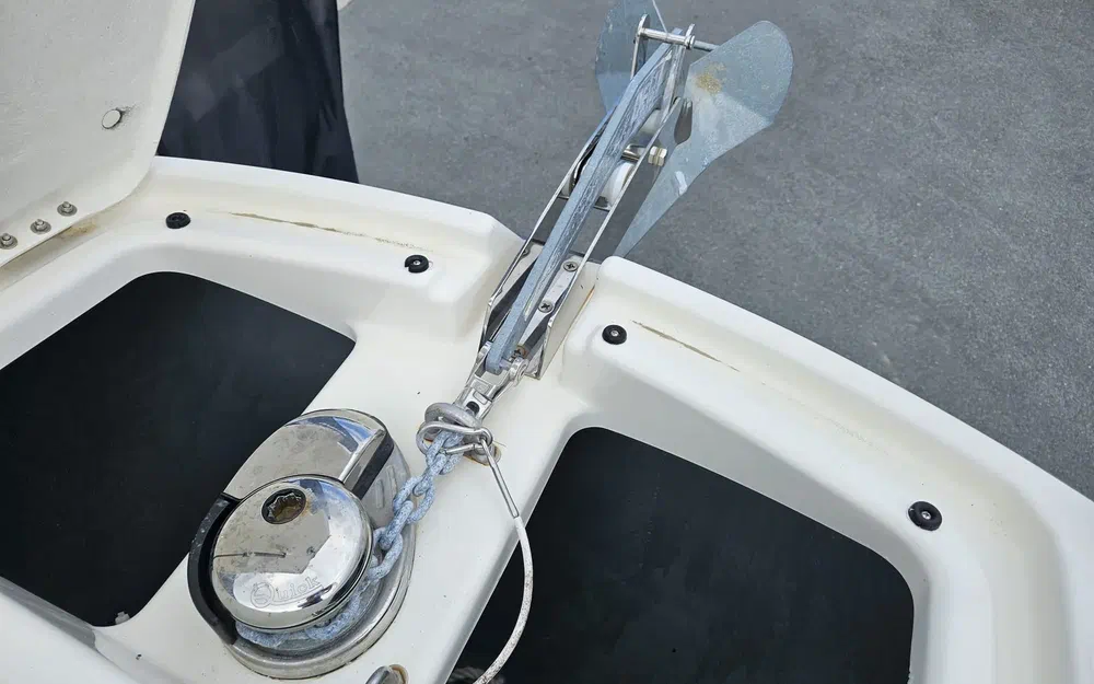 slider 8 Quicksilver Activ 755 Weekend