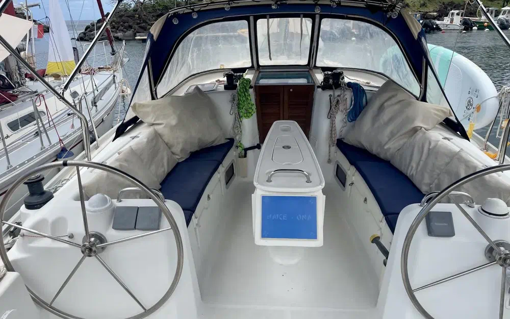 slider 4 Beneteau Cyclades 39.3