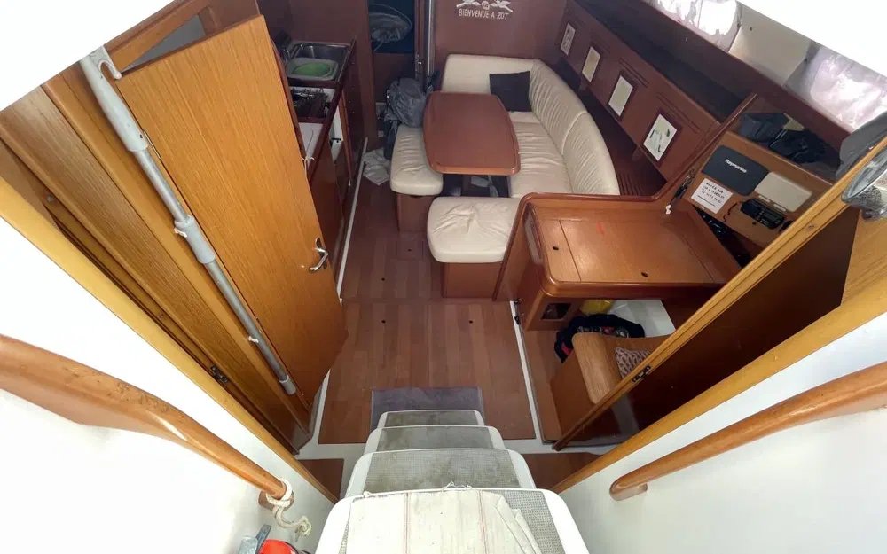 slider 8 Beneteau Cyclades 39.3