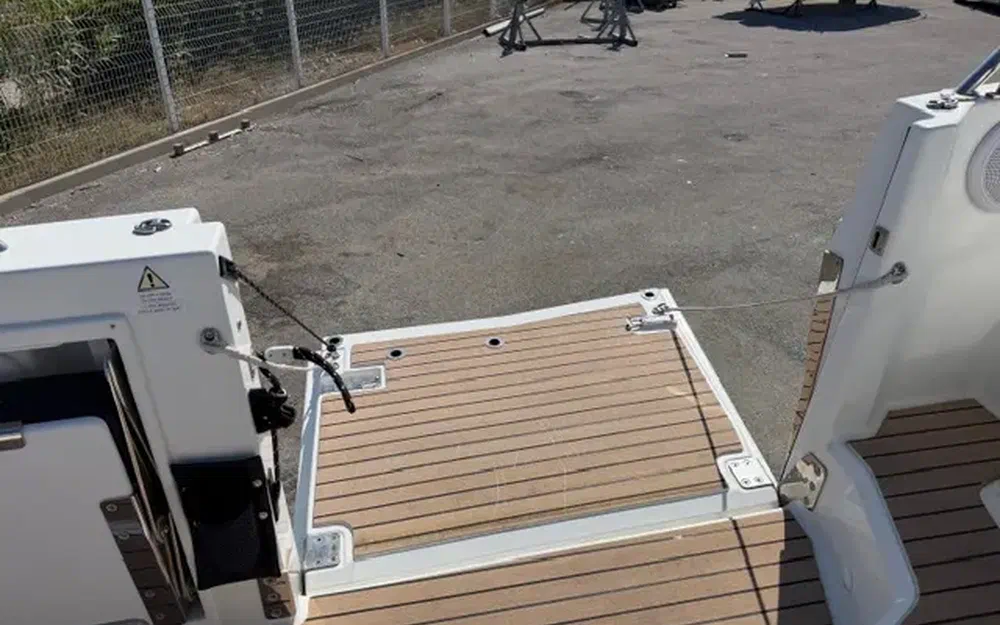 slider 7 Jeanneau Cap Camarat 9.0 WA