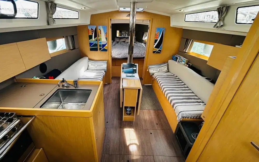 slider 15 Beneteau Oceanis 38.1