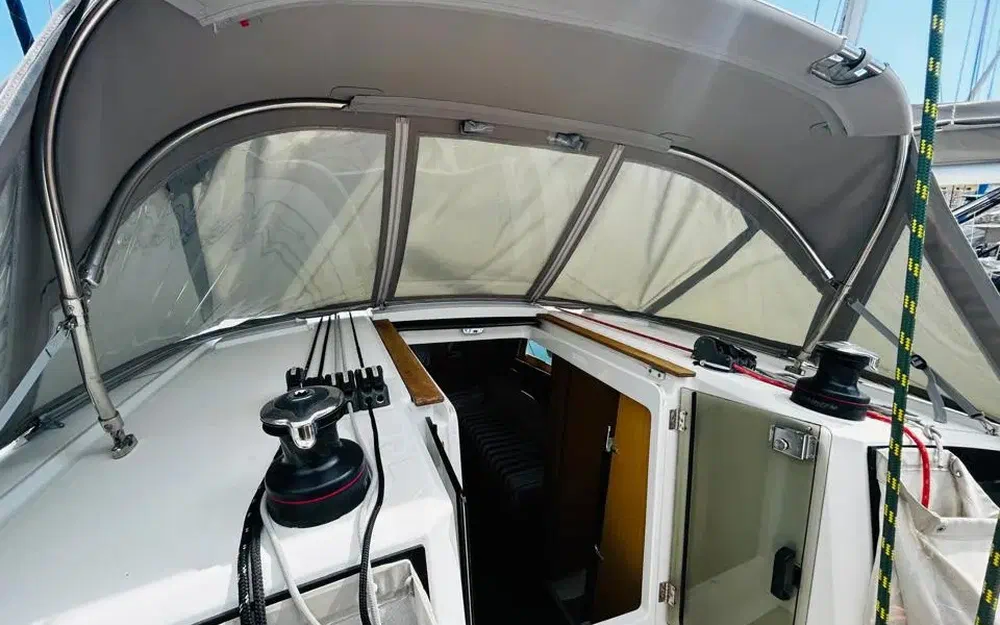 slider 20 Beneteau Oceanis 38.1