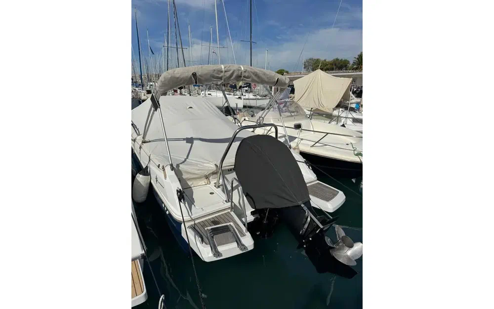slider 9 Jeanneau Cap Camarat 7.5 WA Serie 2
