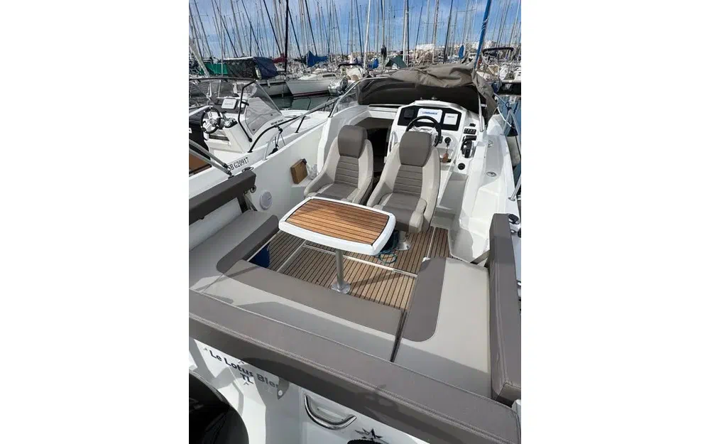 slider 3 Jeanneau Cap Camarat 7.5 WA Serie 2