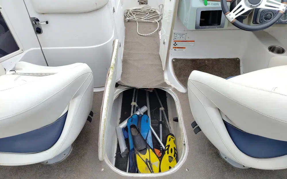 slider 12 Four Winns Horizon 240