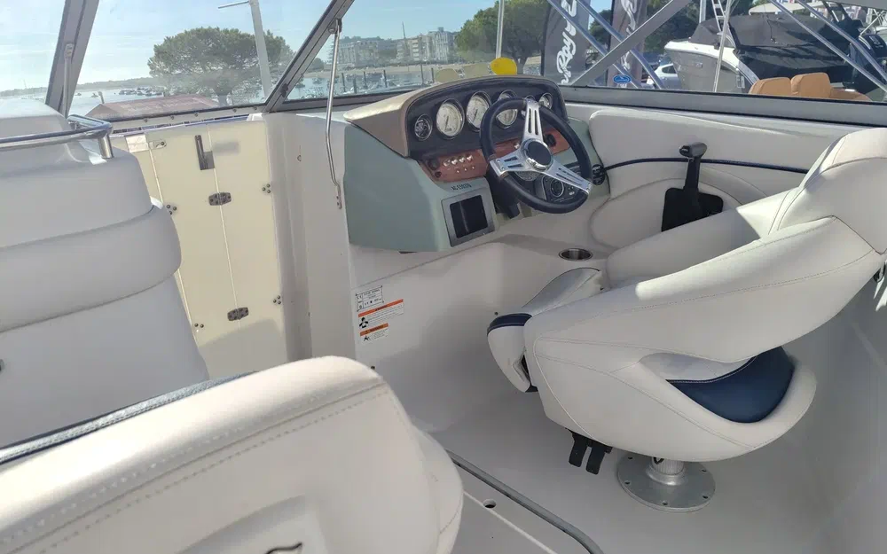 slider 15 Four Winns Horizon 240