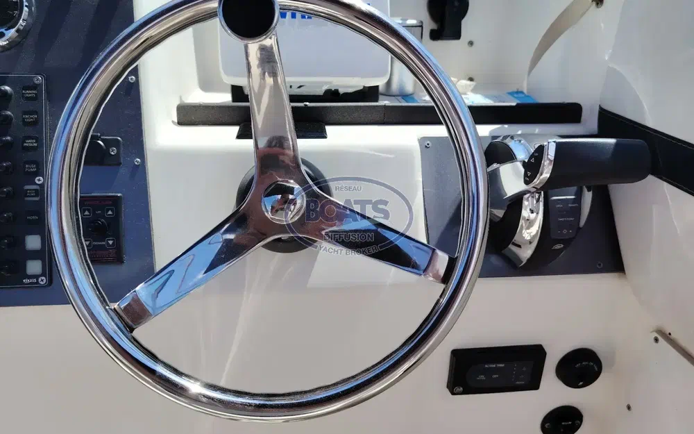 slider 9 Seaswirl Striper 2600