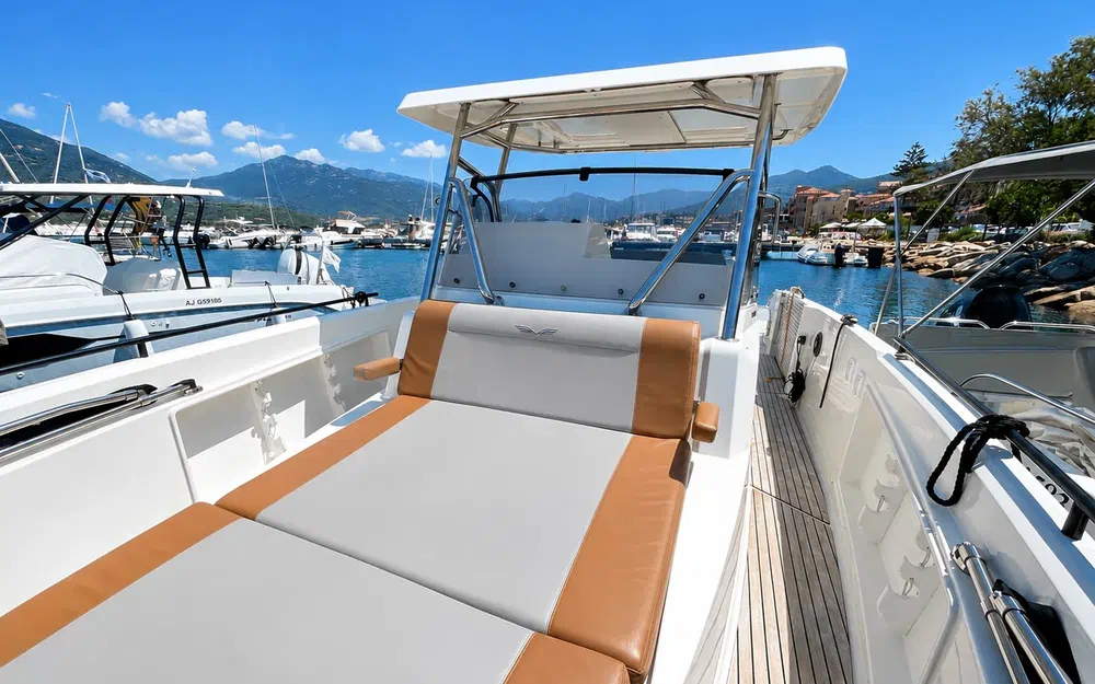 slider 3 Beneteau Flyer 9 Spacedeck
