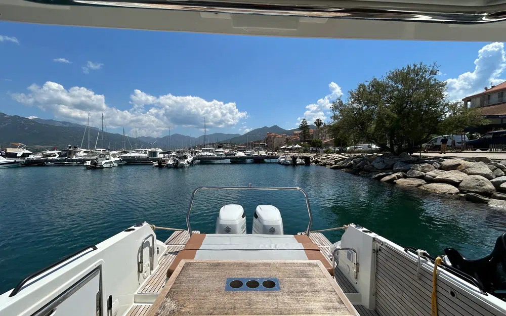 slider 5 Beneteau Flyer 9 Spacedeck