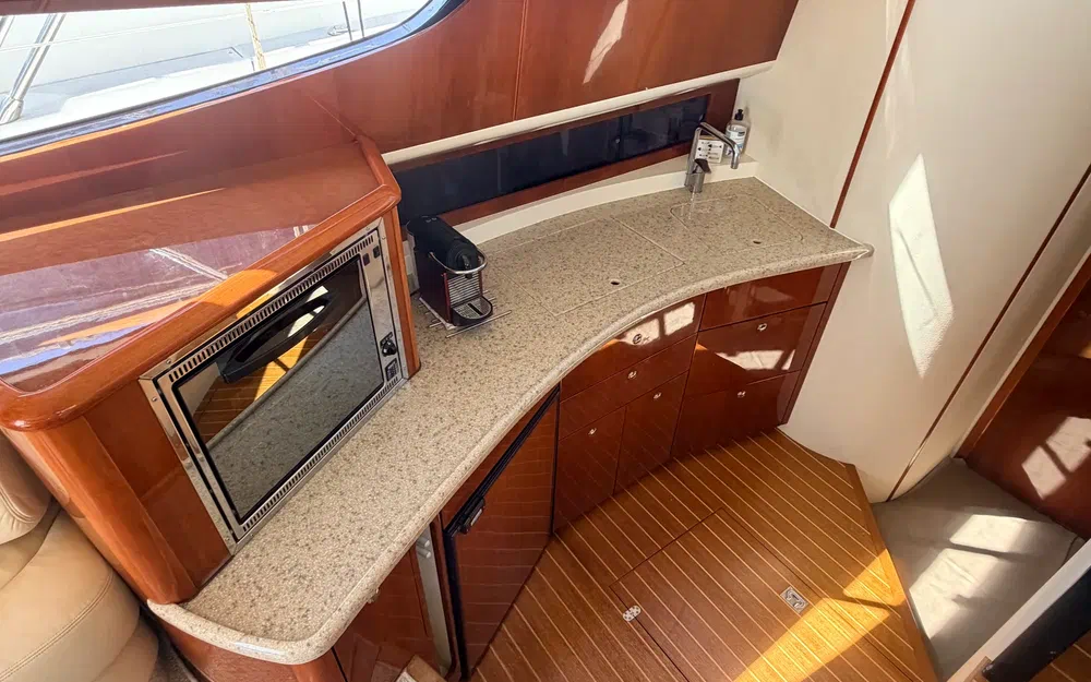 slider 19 Fairline Phantom 40