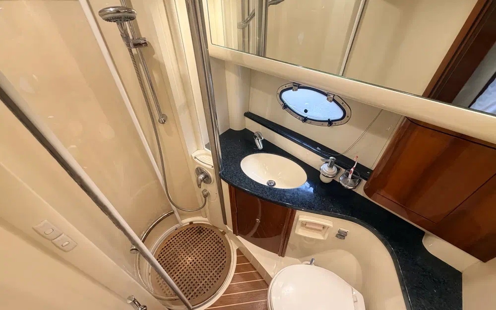 slider 24 Fairline Phantom 40