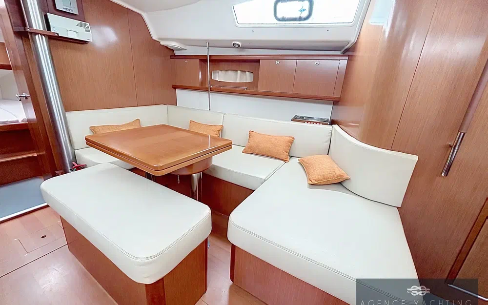 slider 14 Beneteau Oceanis 40