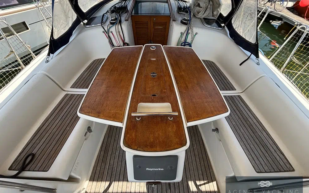 slider 28 Beneteau Oceanis 40