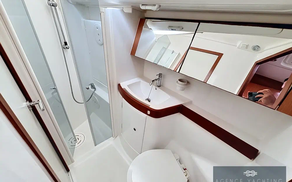 slider 5 Beneteau Oceanis 40