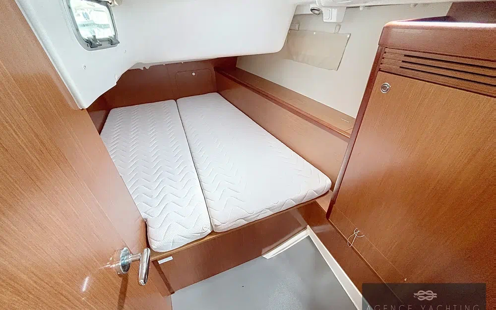 slider 7 Beneteau Oceanis 40