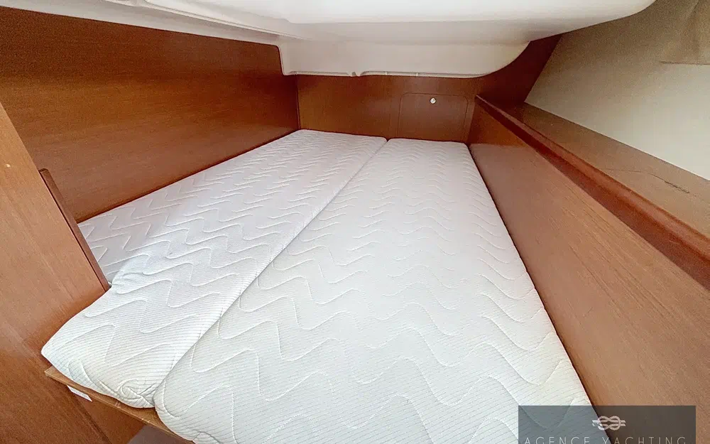 slider 8 Beneteau Oceanis 40