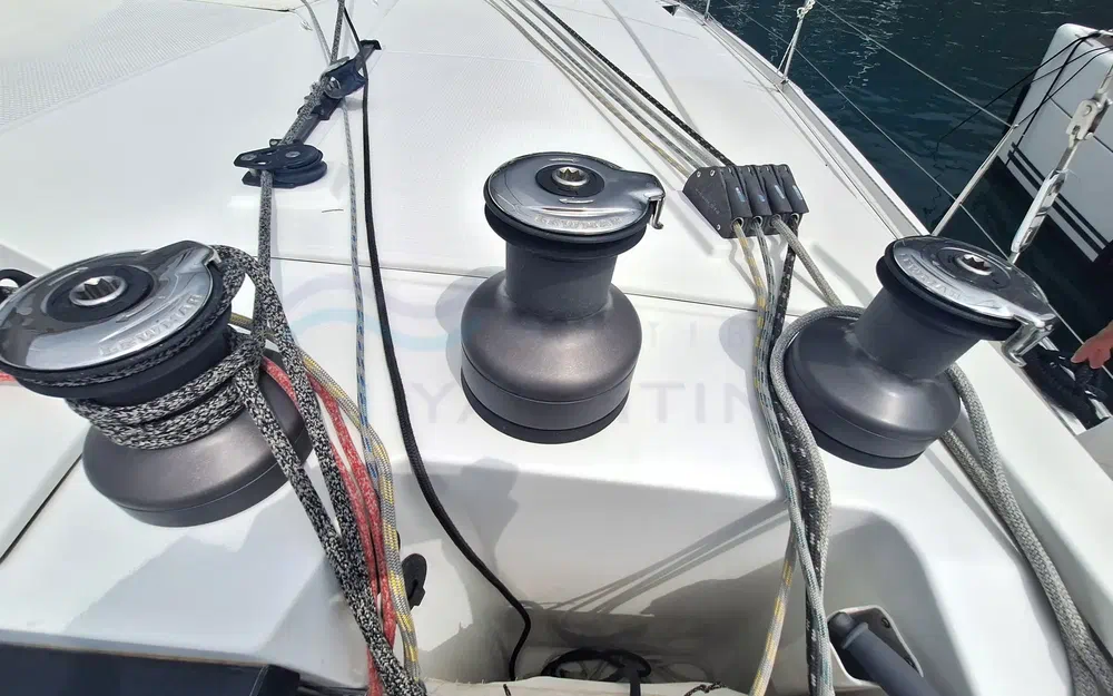 slider 15 Fountaine Pajot Saona 47