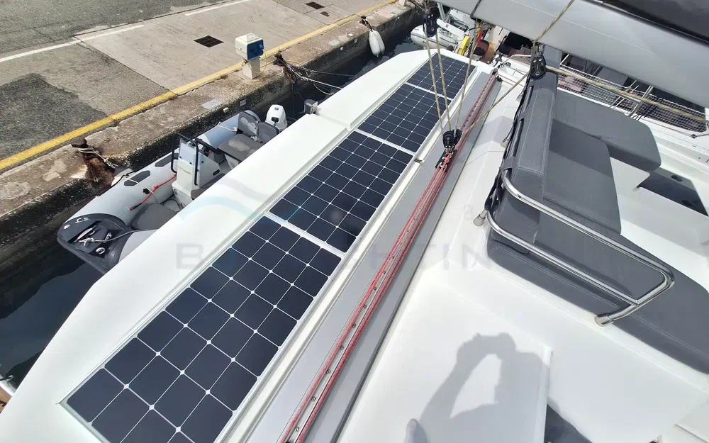 slider 19 Fountaine Pajot Saona 47